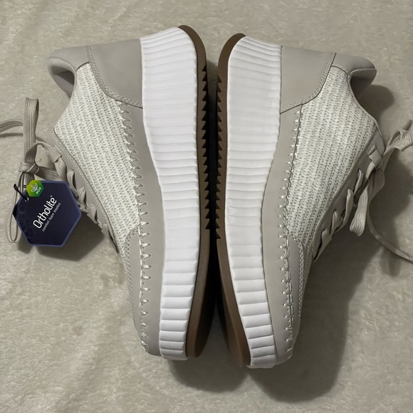 Ortholite women’s Stylish White and Gray Sneakers size 11M New - Picture 9 of 11